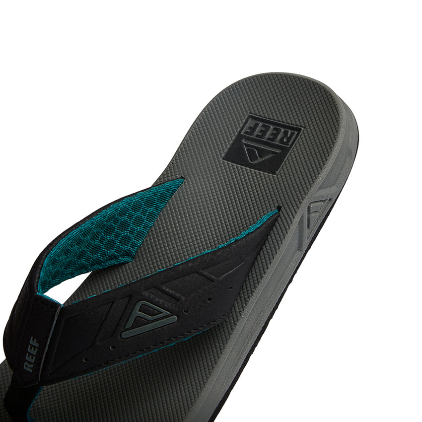 Phantoms - Grey/Black/Green - Down the Line 2 View
