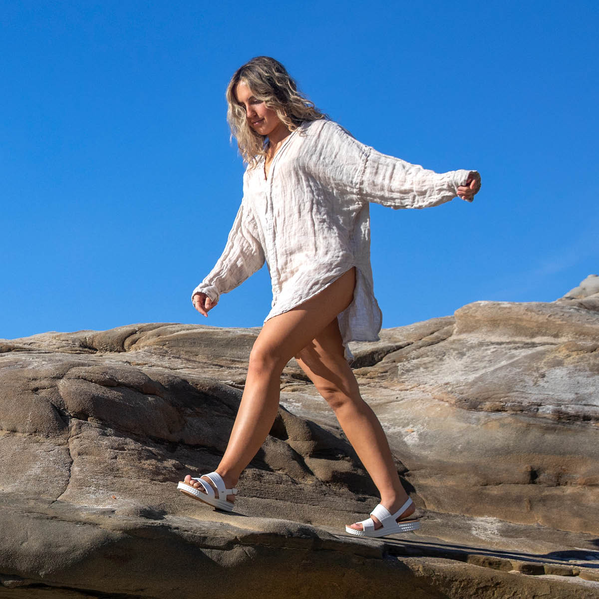 Reef Water Vista - White/Tan