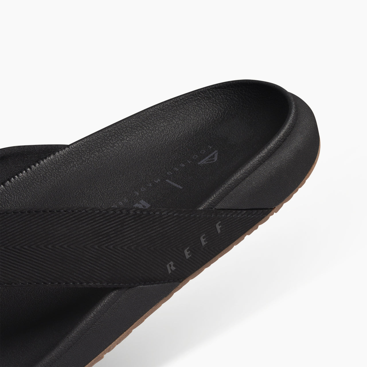The Raglan - Black/Gum - Down the Line 2 View