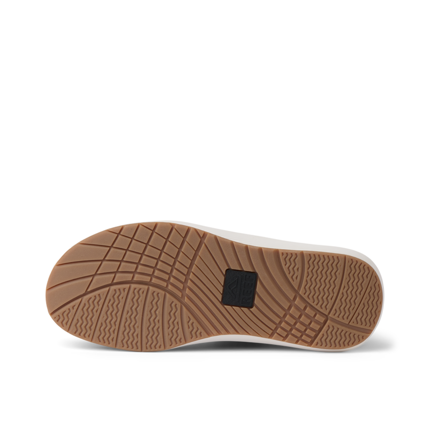 Scallywag - Black/White/Gum - Underside View