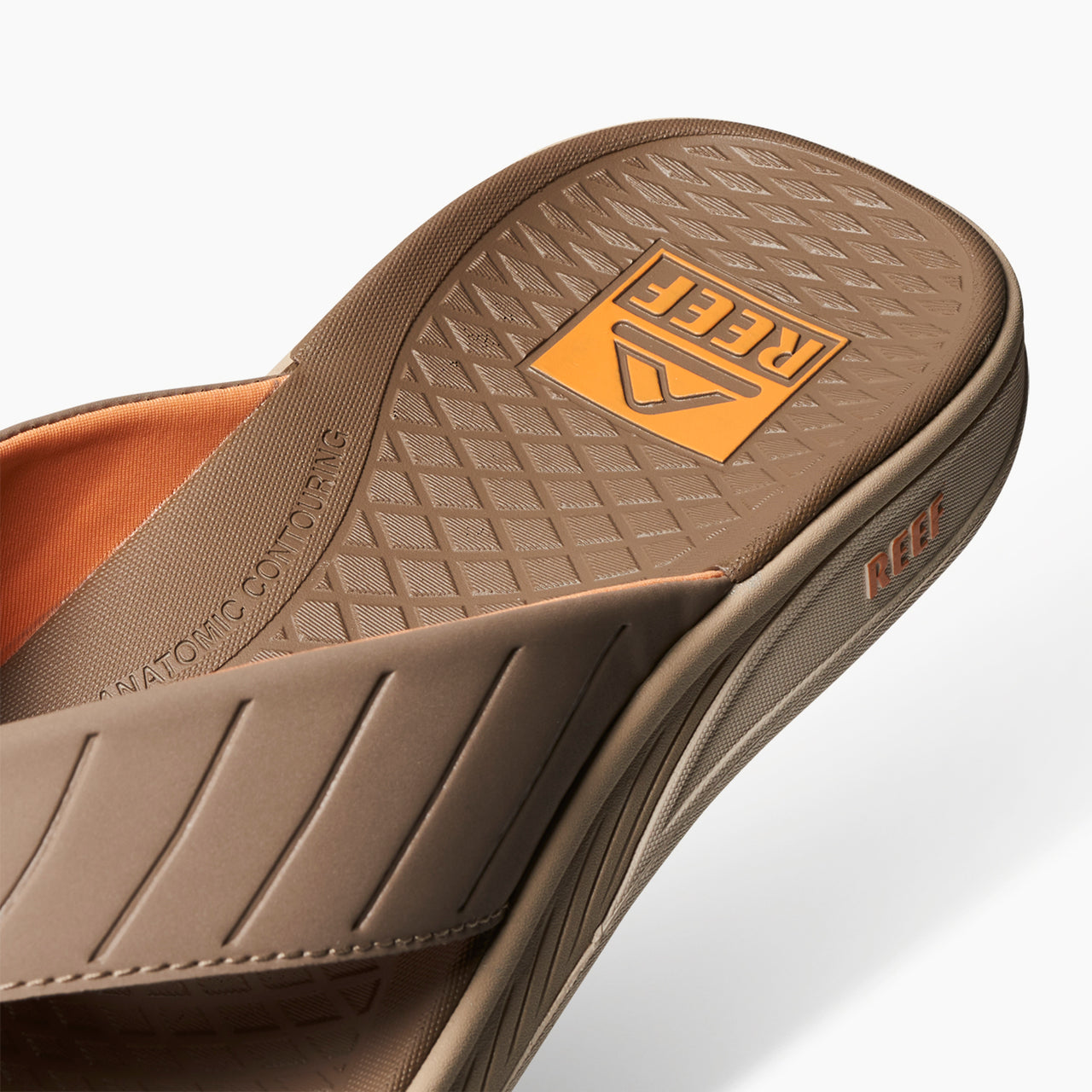 The Deckhand - Tan - Down the Line 2 View