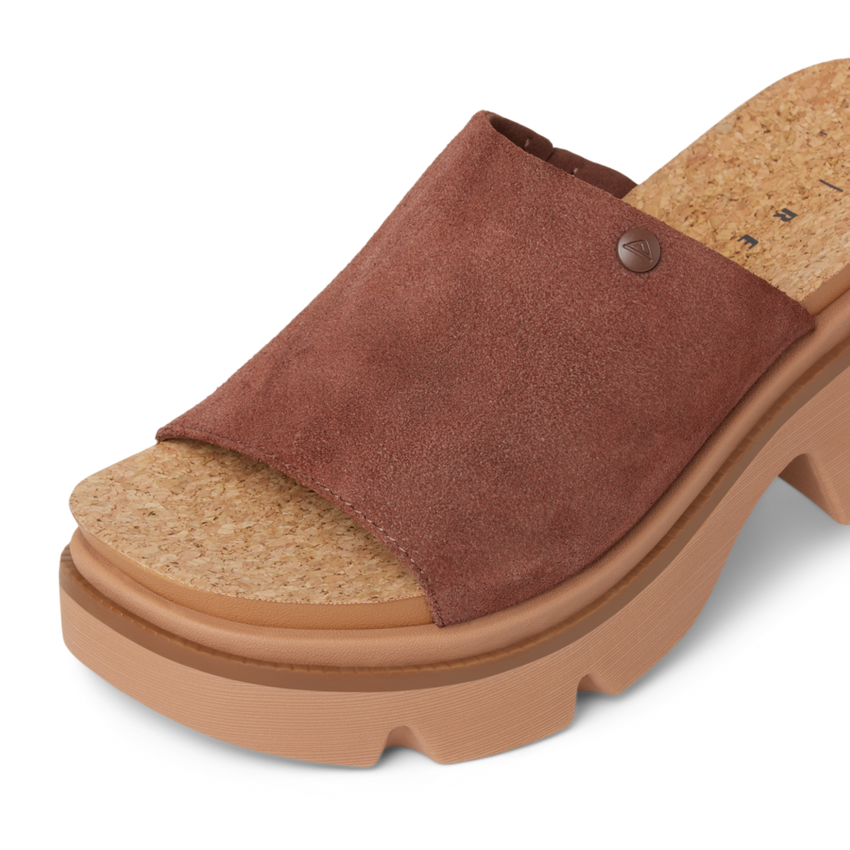 Vista Luxe Evie - Brown - Down the Line 1 View