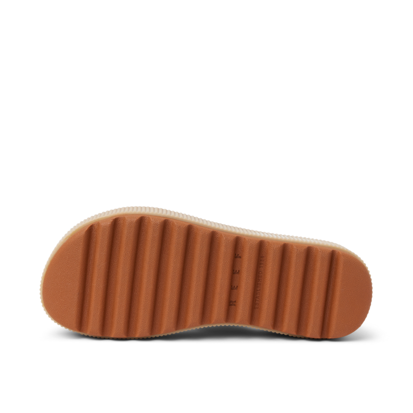 Water Vista Higher - Brown Duo - Underside View