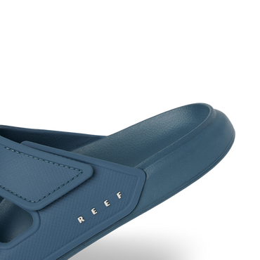 Oasis Adapt - Navy - Down the Line 2 View