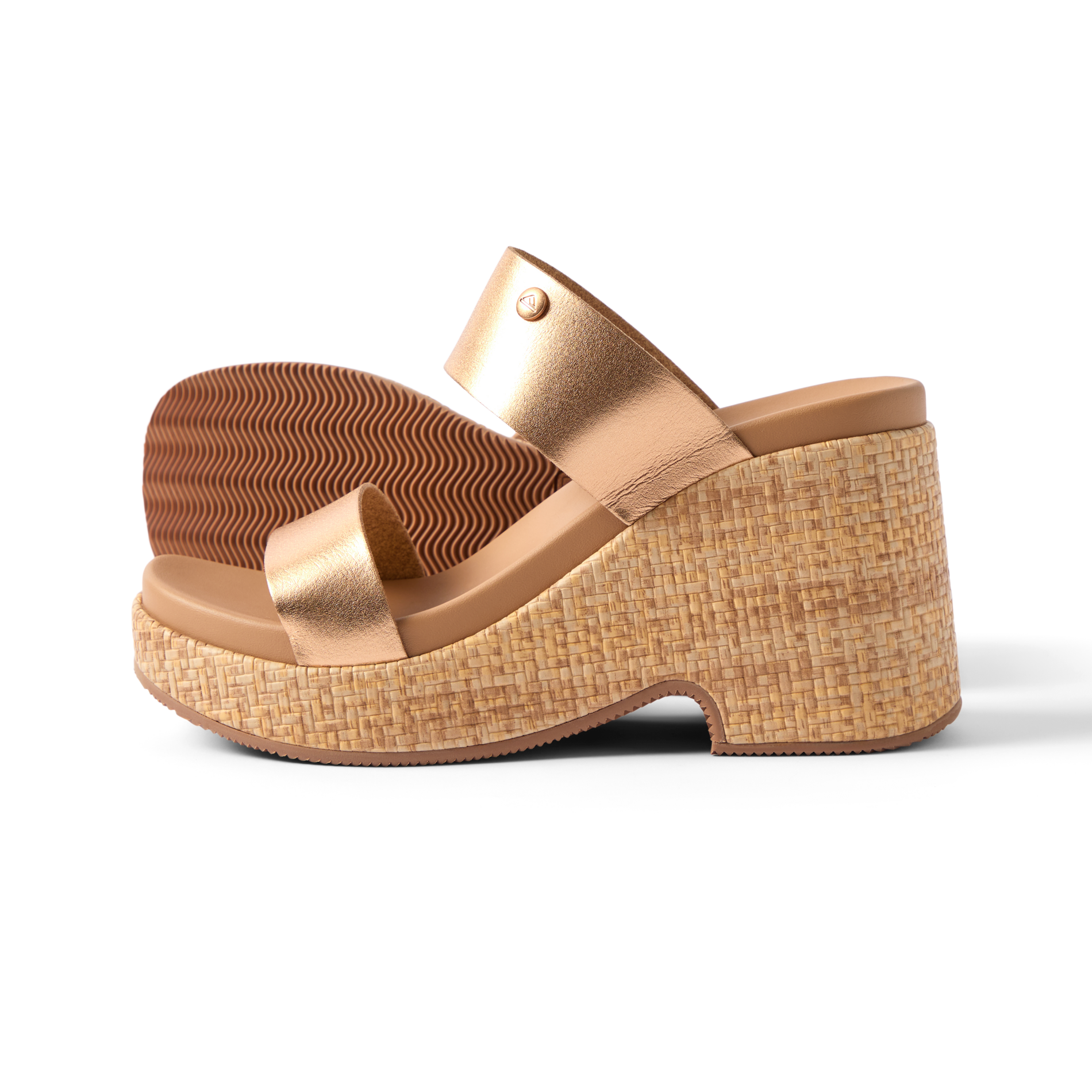 Sunset Ibiza women's sandal facing right with bronze straps, cushioned footbed, and woven platform heel for beach comfort.