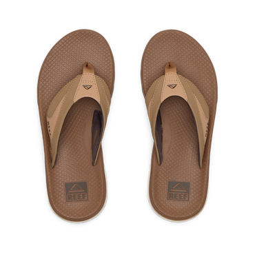 Top view of men's Fanning + brown sandals with anatomical arch support and soft-rebound cushioning for beach comfort.