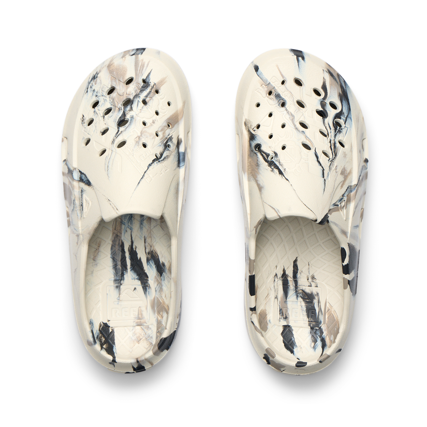 Top-down view of Glider shoes with black and beige marbled pattern, water-friendly and comfort-focused for beach and everyday use.