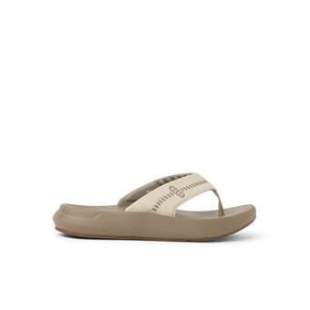 Cruiser men's sandal facing right, oatmeal color with anatomical arch support and soft-rebound cushioning for comfort.