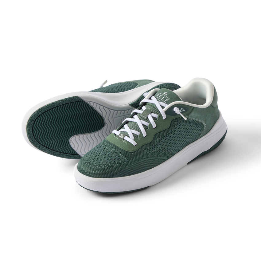 Shoreline Del Mar men's green sneaker facing right, close-up on front with breathable mesh and cushioned sole for comfort.