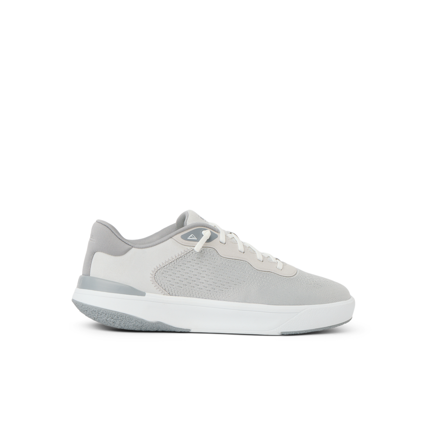 Side view of Shoreline Del Mar men's shoe in light grey, showcasing lightweight, cushioned sole and surf-inspired design.