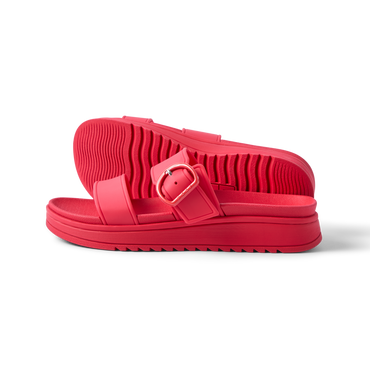 Vista Capri women's red platform sandals facing right, showing side profile and sole tread with arch support features.