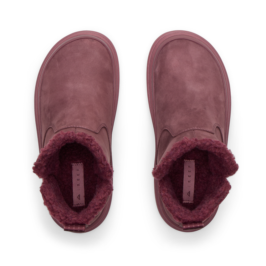Top view of Weekend Autumn shoes in soft suede with plush lining, designed for comfort and durability by REEF.