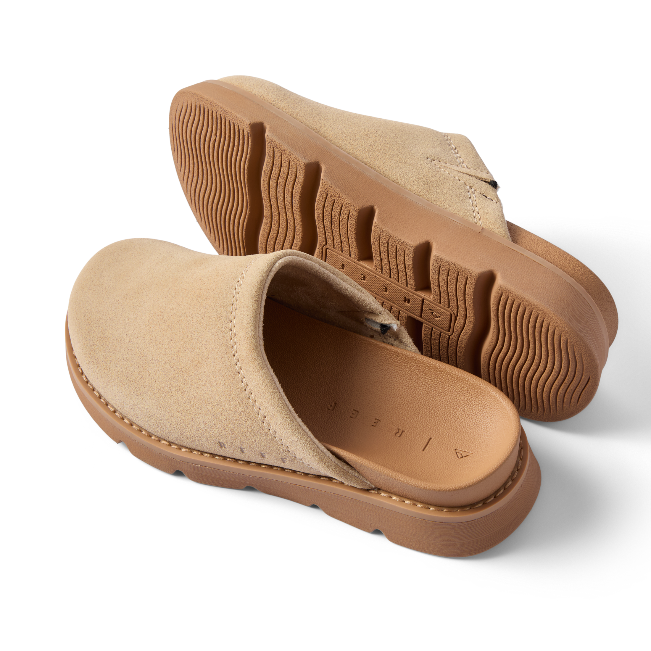 Vista Luxe Mariana clogs in warm sand suede, top and sole views, lightweight with anatomical arch support for all-day comfort.