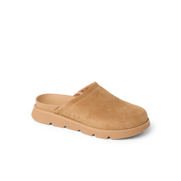 Vista Luxe Mariana clog in tan suede facing left, showing closed toe and comfortable contoured footbed, beach-inspired comfort.
