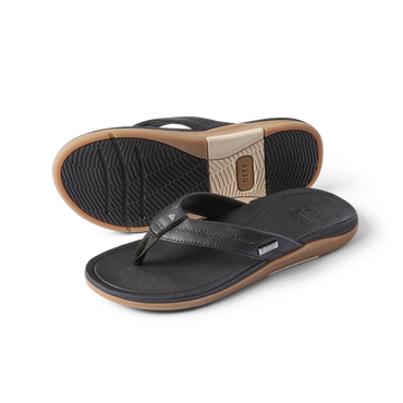 Leather Offshore men's black sandal showing top and bottom views, highlighting comfort and durable design facing right.