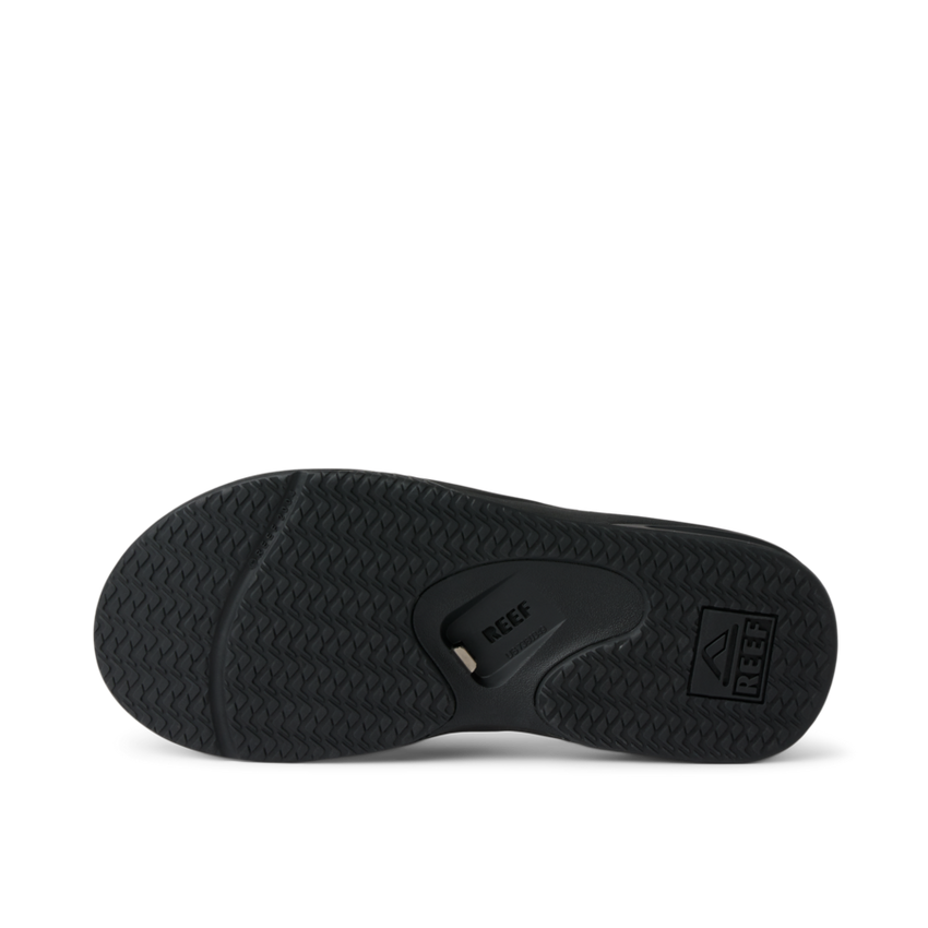 Fanning - All Black - Underside View