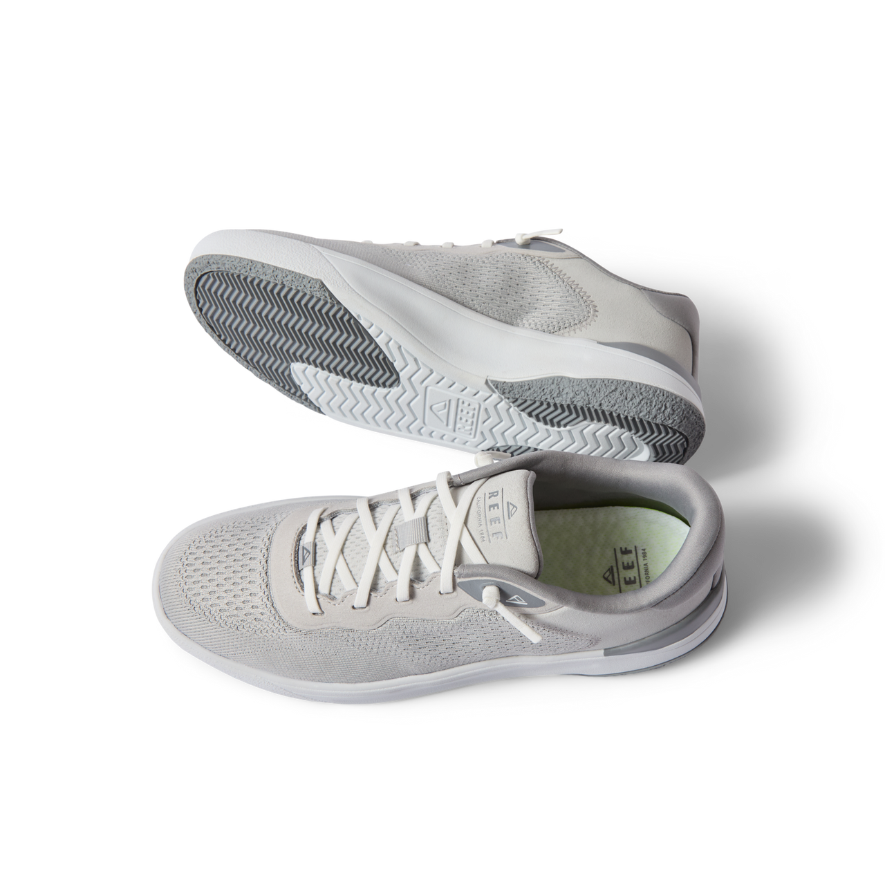 Shoreline Del Mar men's light grey sneaker pair with top and bottom views, facing right, designed for comfort and beach use.